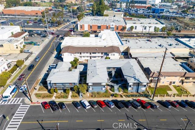 Inglewood, CA 90301,235 W Regent Street