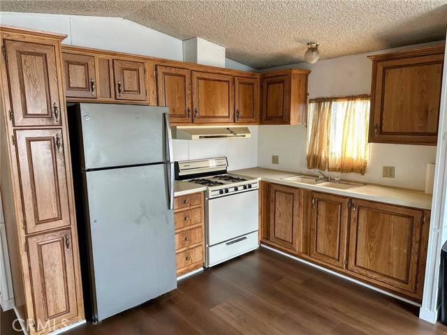 Sunland, CA 91040,10444 Sherman Grove #9