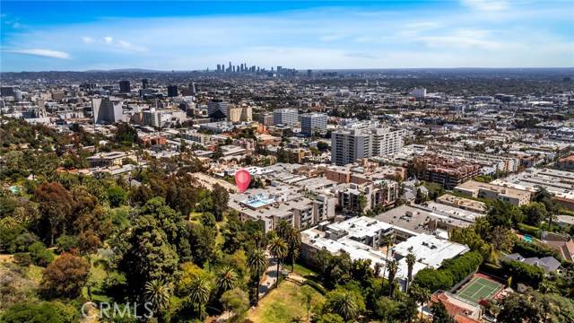 Los Angeles, CA 90046,7259 Hillside Avenue #102