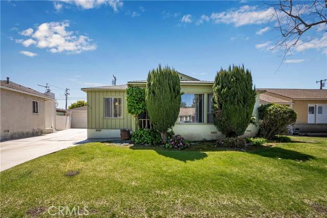 Lakewood, CA 90712,2874 Allred Street