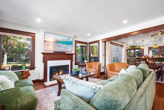 Long Beach, CA 90803,274 Grand Avenue