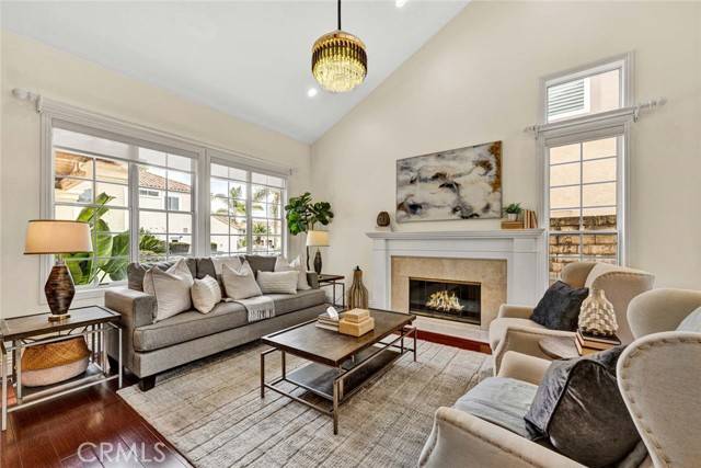 Tustin, CA 92782,2141 Palermo