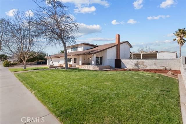 Lancaster, CA 93534,1643 W Avenue L