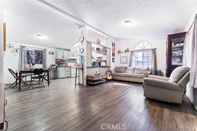 Eastvale, CA 91752,5800 Hamner #232