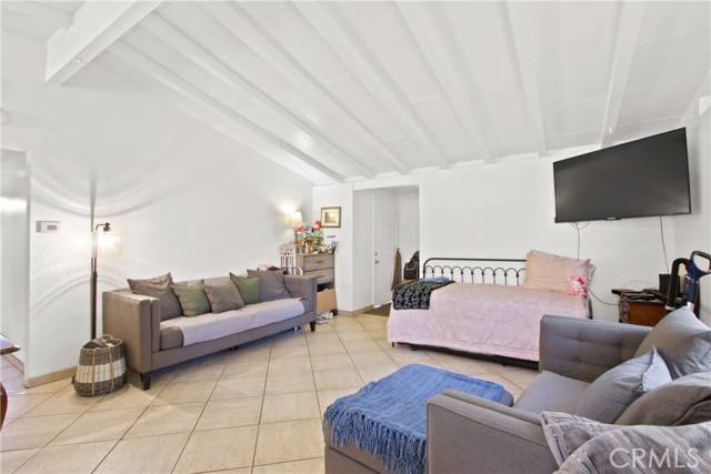 Orange, CA 92868,2425 W Palm Avenue