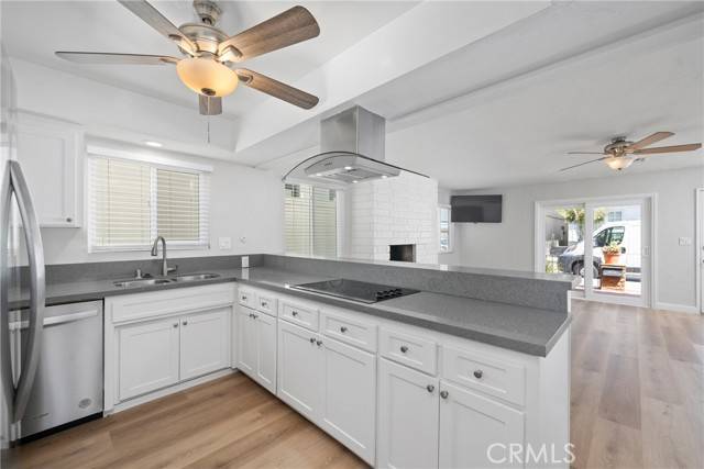 Newport Beach, CA 92662,131 Opal Ave #1.5