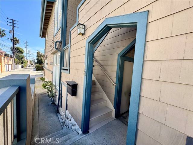 Long Beach, CA 90803,16 Coronado Avenue