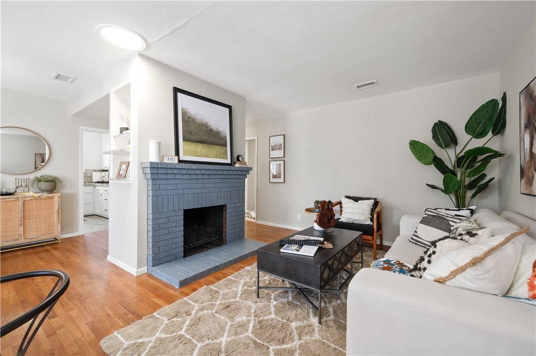 Long Beach, CA 90815,2543 Ladoga Avenue