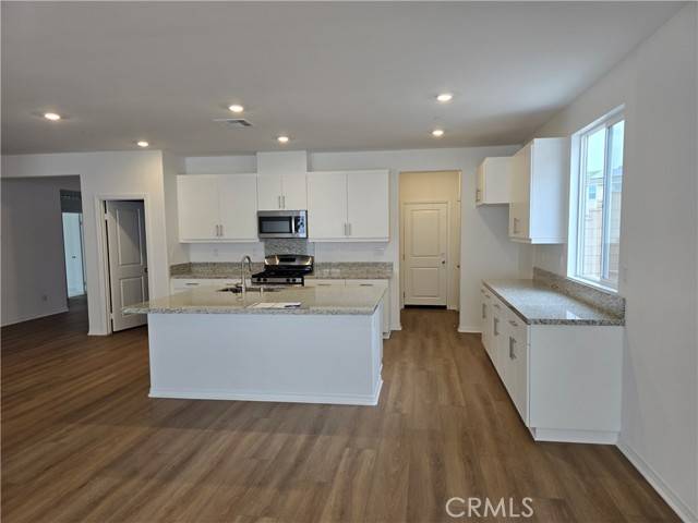 Menifee, CA 92585,30274 Chamonix