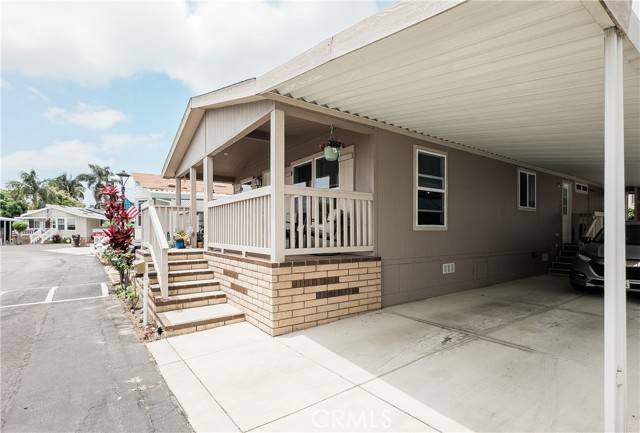Fountain Valley, CA 92708,300 Magpie