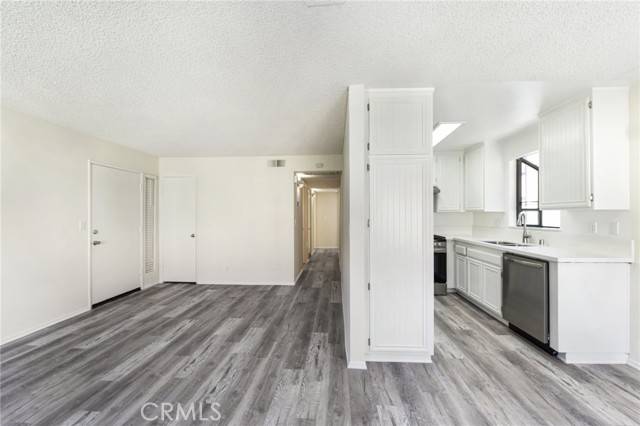 Canyon Country, CA 91387,28029 Sarabande Lane #1225