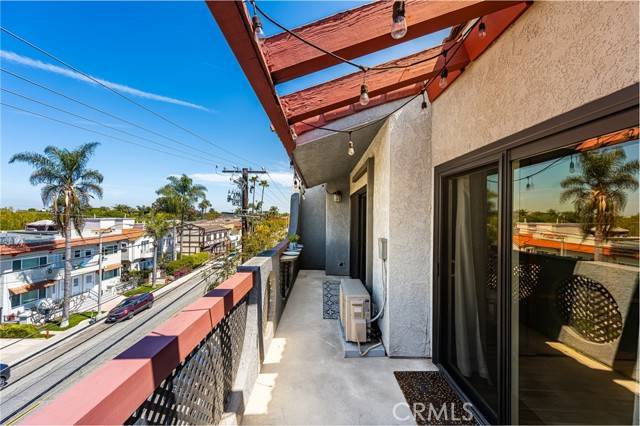 Long Beach, CA 90814,3600 E 4th Street #303