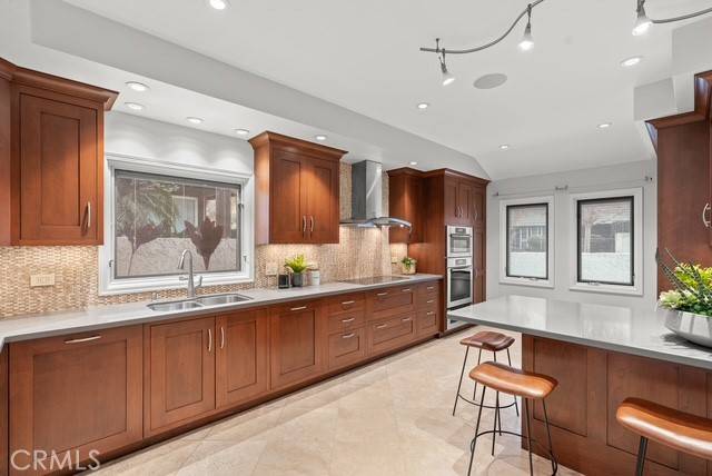 Long Beach, CA 90807,627 Avery Place