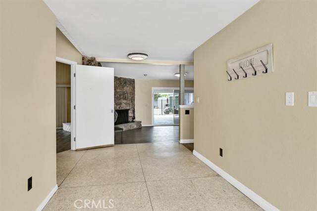 Anaheim, CA 92804,2550 W Rowland Avenue