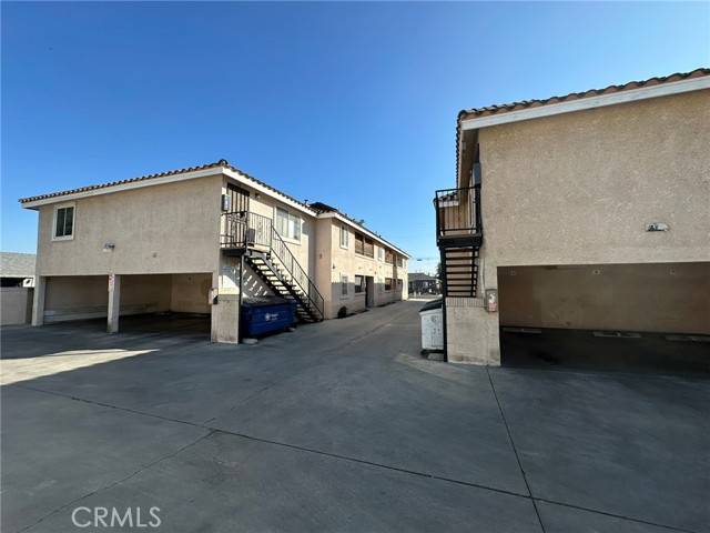 Compton, CA 90220,117 E Cypress Street