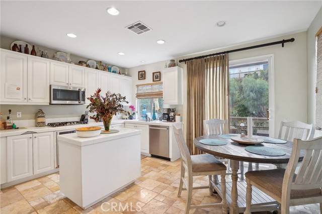 Orange, CA 92867,6859 E Monaco Parkway