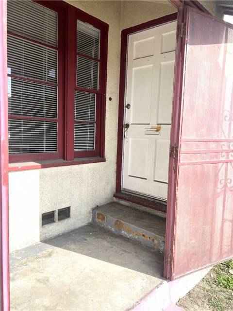 Compton, CA 90222,2018 N Parmelee Avenue