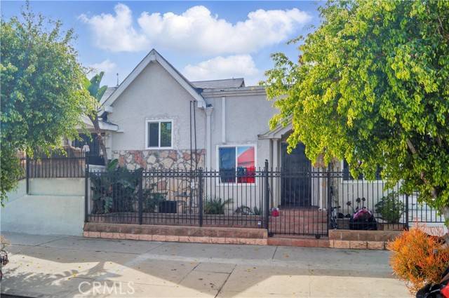 Los Angeles, CA 90044,7515 S Vermont Avenue