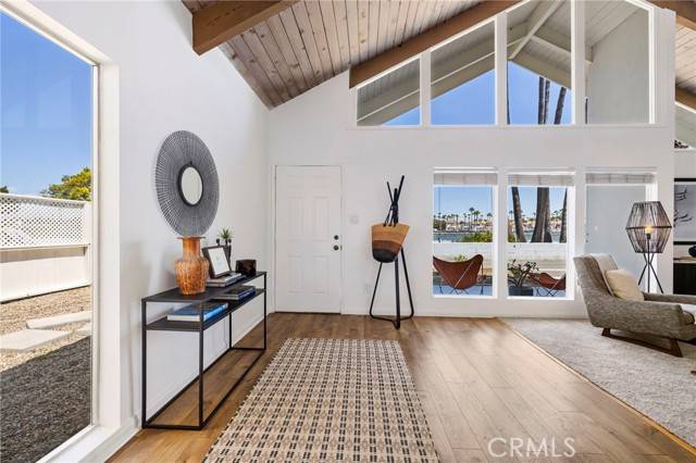 Long Beach, CA 90803,5263 E Paoli Way