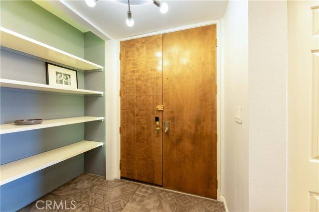 North Hollywood, CA 91602,11322 Camarillo Street #204