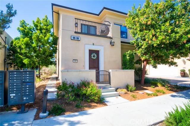 Irvine, CA 92618,189 Follyhatch