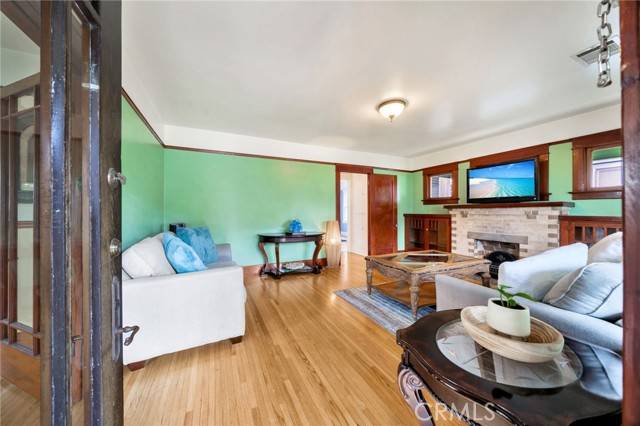 Orange, CA 92868,165 S Batavia Street