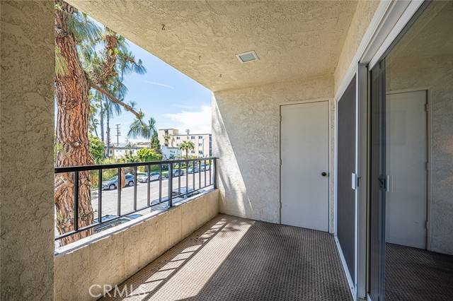 Long Beach, CA 90803,203 Savona #201