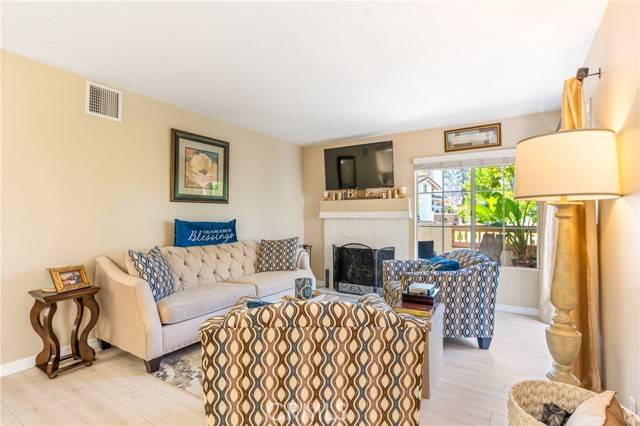 Aliso Viejo, CA 92656,24352 Berrendo #4