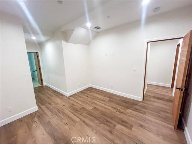 Los Angeles, CA 90016,3022 Virginia Road
