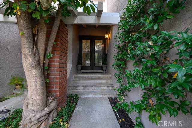 Anaheim Hills, CA 92807,6590 E Camino Vista #3