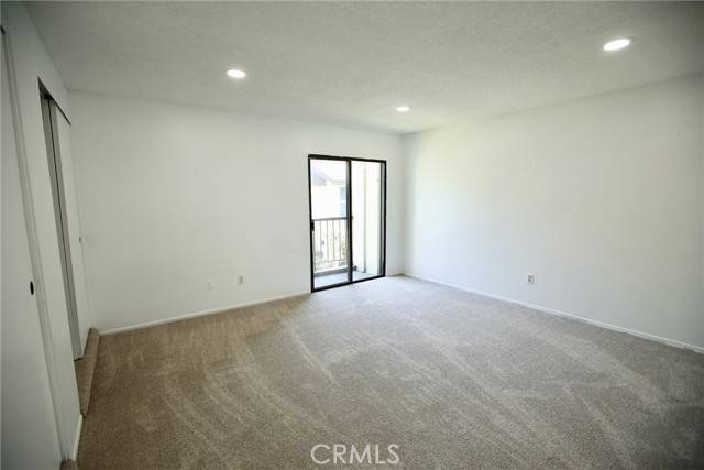 South Gate, CA 90280,9936 Karmont Avenue