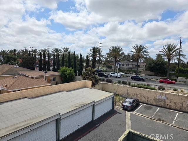 Santa Ana, CA 92703,611 N Bristol Street #1