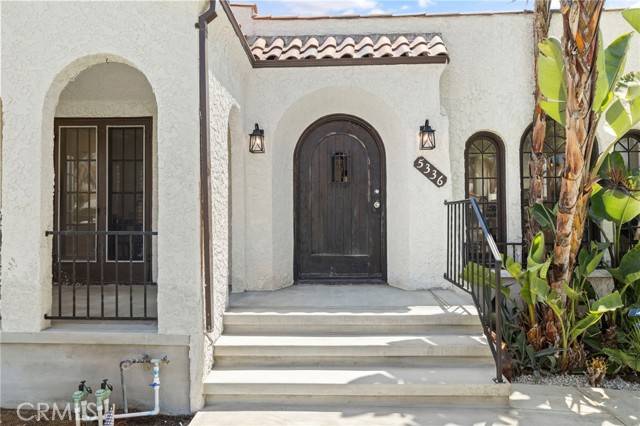 Los Angeles, CA 90043,5336 S Rimpau Boulevard