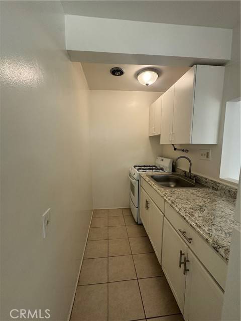 Pasadena, CA 91101,285 N Garfield Avenue #17B