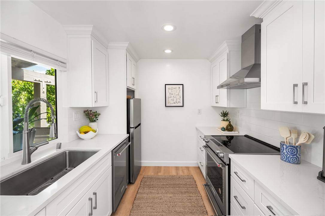 Laguna Niguel, CA 92677,23732 Hillhurst Drive #32