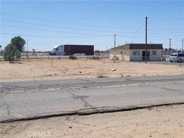 Adelanto, CA 92301,17787 Jonathan