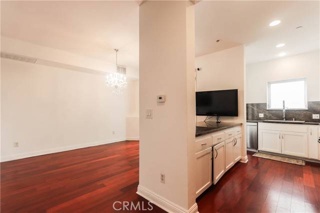 West Hollywood, CA 90069,1020 Hilldale Avenue