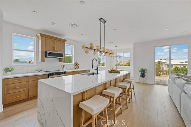 Desert Hot Springs, CA 92241,19187 Cottonwood Dr