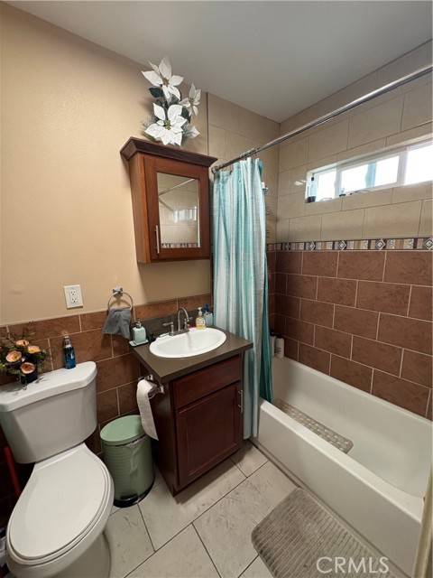 Long Beach, CA 90806,324 E 21st Street