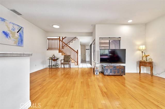 Cypress, CA 90630,9690 Walker Court #31