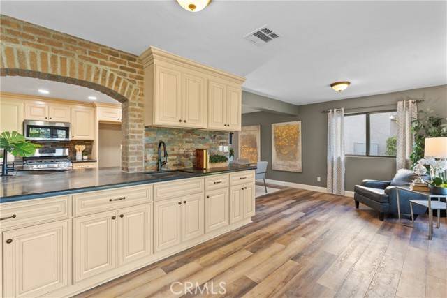Yorba Linda, CA 92887,21340 Via Del Puma