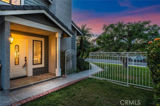 Yorba Linda, CA 92887,21340 Via Del Puma
