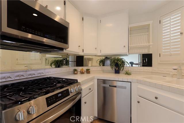 Seal Beach, CA 90740,12484 Montecito Road #484