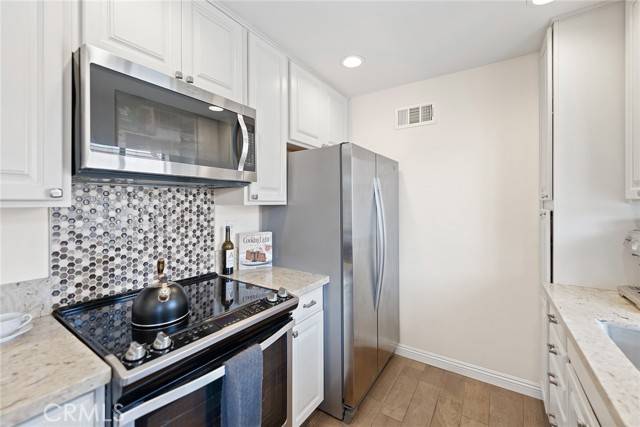 Tustin, CA 92780,16893 Stoneglass #91