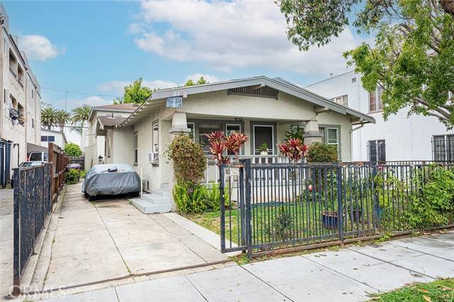 Long Beach, CA 90813,905 Gardenia Avenue