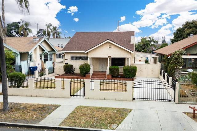 Los Angeles, CA 90062,1449 W 45th Street