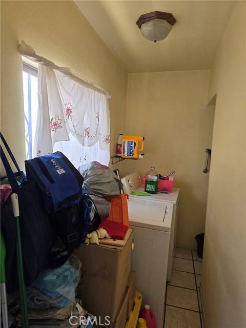 Los Angeles, CA 90023,4391 Triggs Street