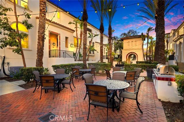 Long Beach, CA 90804,1752 Grand Avenue #6