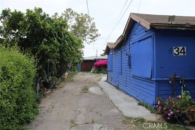 Santa Ana, CA 92707,634 E Central Avenue