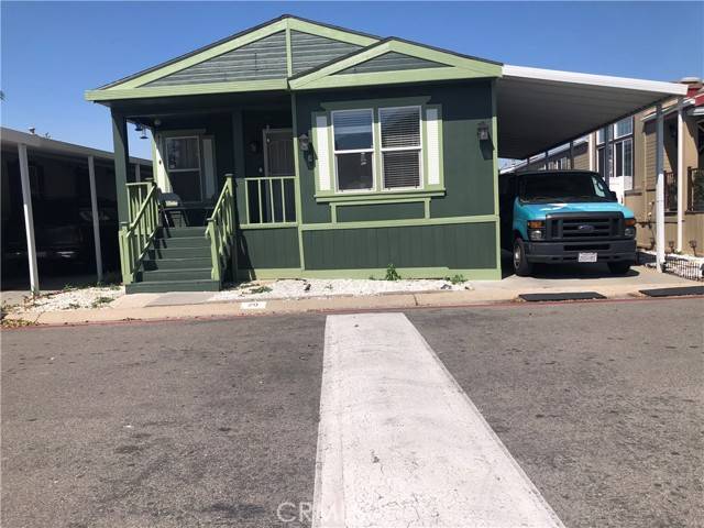 Corona, CA 92878,4901 Green River #20